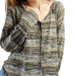 Free People loose fitting pullover ptp 23.5" *GUC